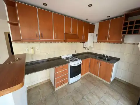 Departamento en Alquiler en Quilmes, $ 750.000