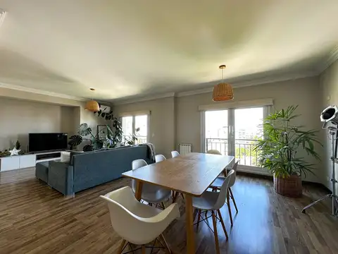 Departamento 4 ambientes con 4 baños