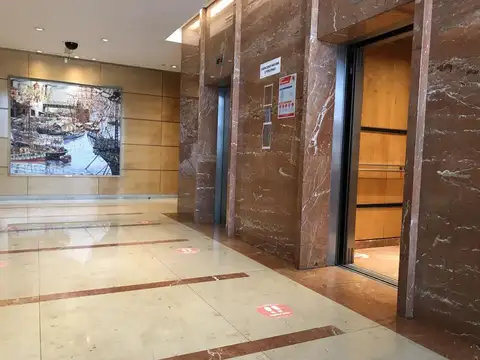 Oficina en alquiler -Edificio Puerto Leon