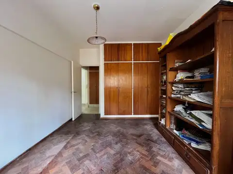 BARRIO MARTIN - UN DORMITORIO CON PATIO
