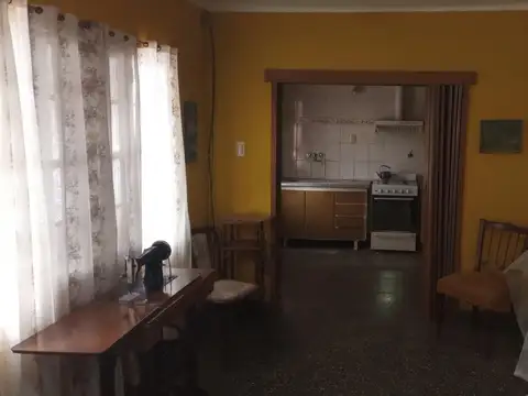 Casa en Venta en Carmen De Areco, USD 140.000