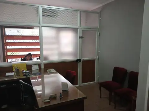 Local - Alquiler - Argentina, Tres de Febrero - Tres de Febrero 4593