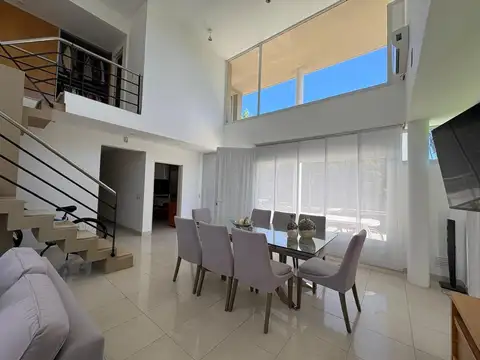 CASA EN VENTA CAMPANA