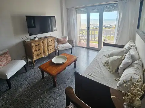 Gran Departamento Frente Al Mar Y Plaza De Los Inmigrantes - Miramar