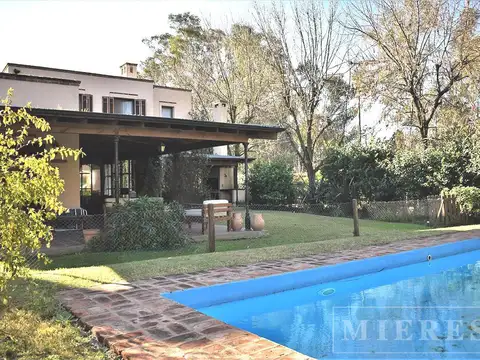 Muy linda casa en alquiler anual en Buen Retiro