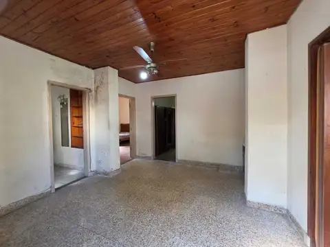 Depto Tipo Casa en Venta en Villa Dominico, USD 59.000