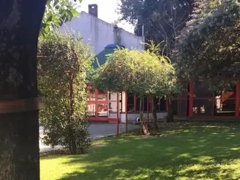 EXCELENTE CHALET EN EL CORAZÓN DE PARQUE LELOIR