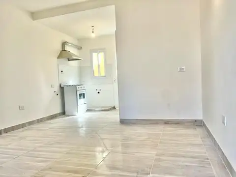 VENTA DEPARTAMENTO MONOAMBIENTE CON PATIO EN SAN MIGUEL