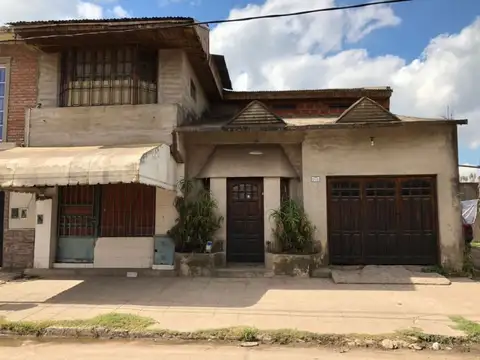 Casa - Venta - Argentina, La Matanza - E. SAENZ 2124