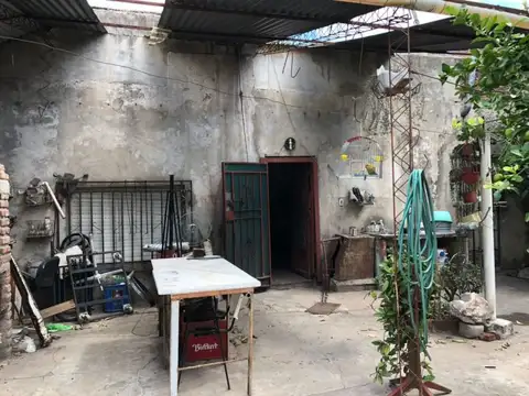 Casa - Venta - Argentina, La Matanza - E. SAENZ 2124
