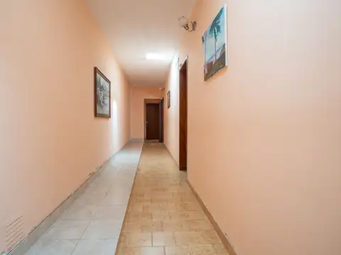 Casa 6 ambientes con 2 baños