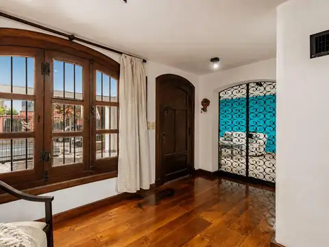 Casa en Venta en San Isidro Vías / Rolon, USD 395.000
