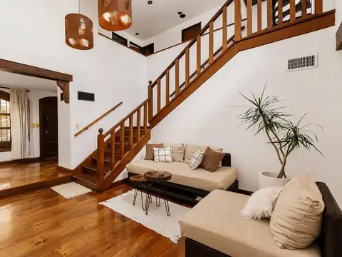 Casa en Venta con 1 cochera