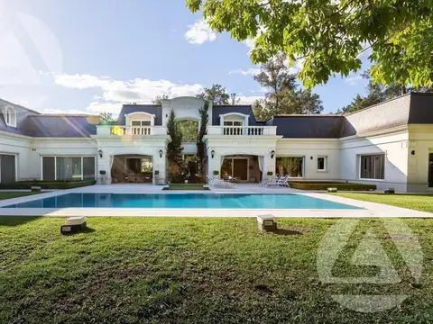 Casa en Venta en Countries y Barrios Cerrados en Esteban Echeverria, USD 3.400.000