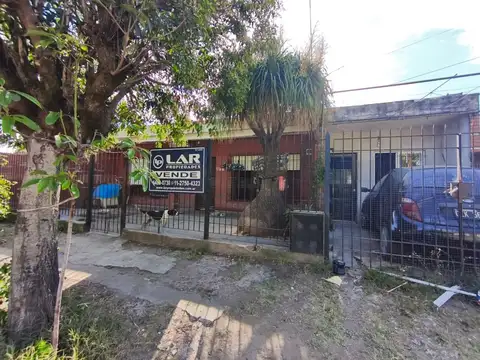 Casa en gran lote de 12 x 28 - cercano a acceso oeste y martin fierro