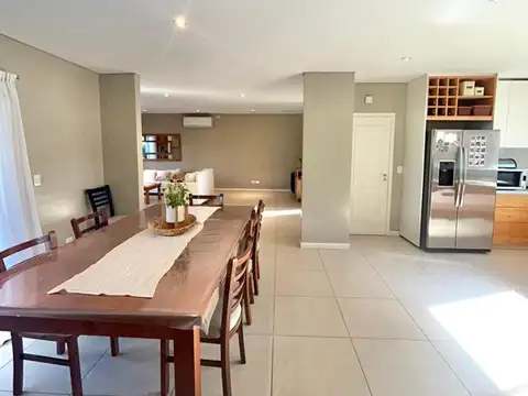 Casa en Venta al Oeste