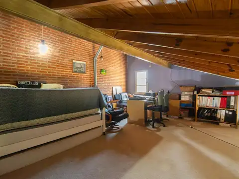 Casa 7 ambientes con 3 baños