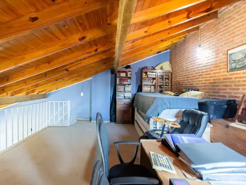 Casa en Venta con 4 cocheras