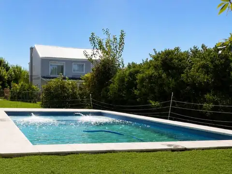 Casa en Alquiler en Haras Santa Maria, Countries y Barrios Cerrados en Escobar