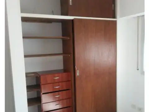 VENTA DEPARTAMENTO 1 DORMITORIO  AL FRENTE SAN NICOLAS 298.