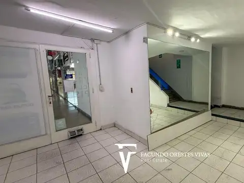 Local en Venta 66 años