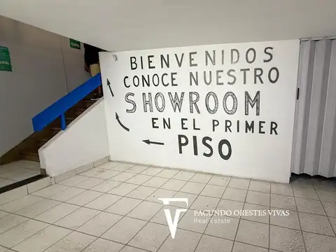 VENTA - LOCAL - GALERÍA - 200 M2 - PERMUTA - CUOTAS - LINIERS