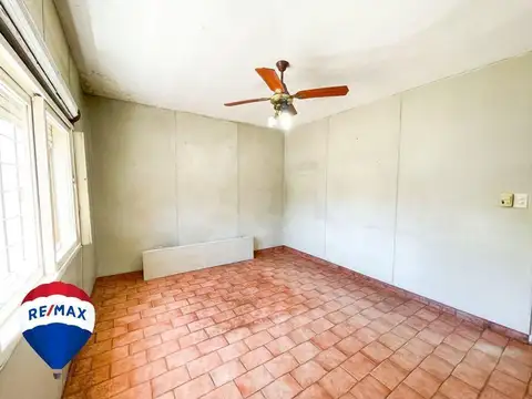 CASA 3 AMBIENTES COCHERA JARDIN SAN JUSTO