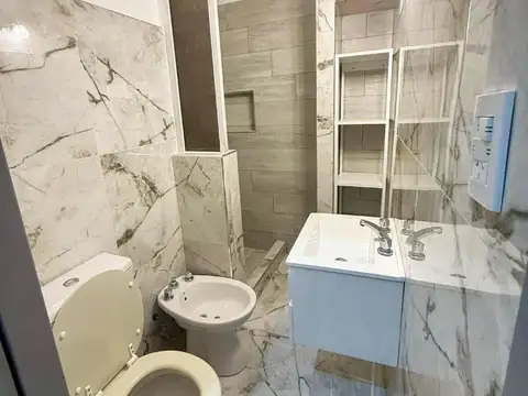 Casa 4 ambientes con 3 baños