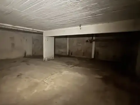 Local en subsuelo, apto deposito.