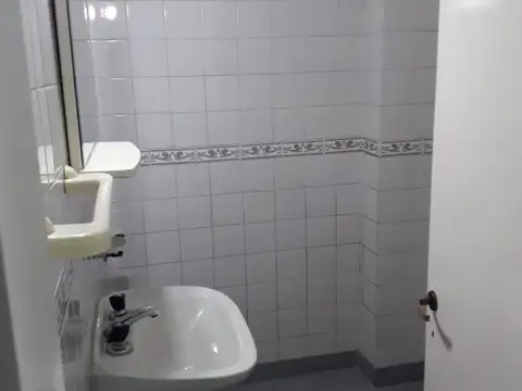 DEPARTAMENTO 2 AMB. 2 PISO CON ASCENSOR
