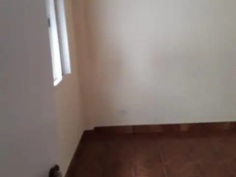 Departamento en Alquiler en Villa Luzuriaga, $ 500.000