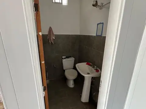 ALQUILER DE LOCAL EN JÁUREGUI CALLE PRINCIPAL