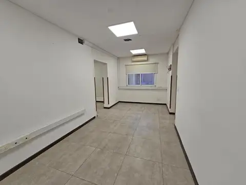 Oficina en Venta con 1 cochera