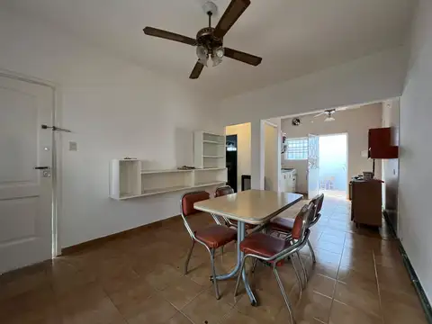 Depto Tipo Casa en Venta en Ramos Mejia Sur, USD 59.000
