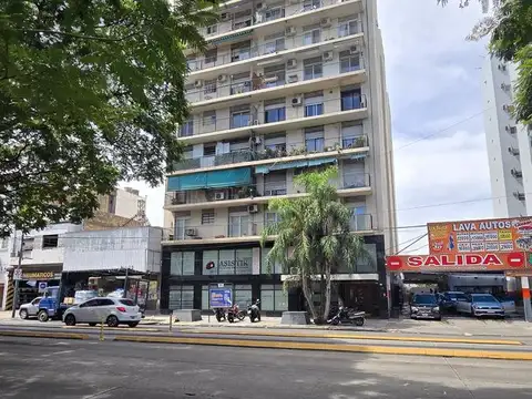 MONOAMBIENTE O DEPARTAMENTO DE 1 AMBIENTE CON BALCON FRANCES EN VENTA. VICENTE LOPEZ
