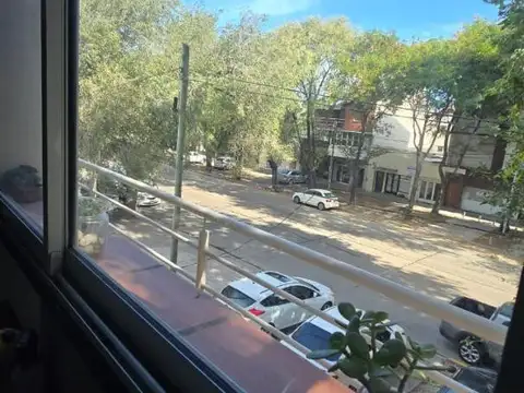 Libertad 4300, Piso 1
