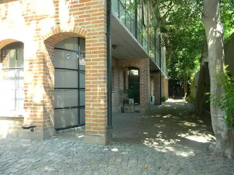 Oficina 4 ambientes con 1 baño