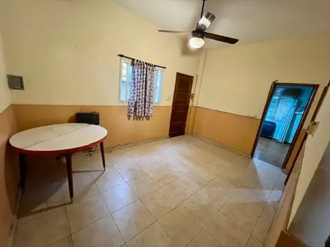 Depto Tipo Casa 2 ambientes con 1 baño