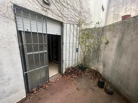 Departamento 1 dormitorio PB con patio