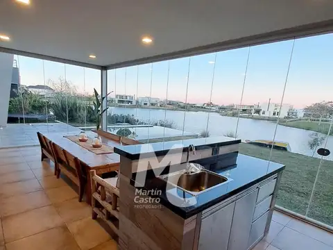 Casa en Venta en Puertos - Muelles, USD 735.000