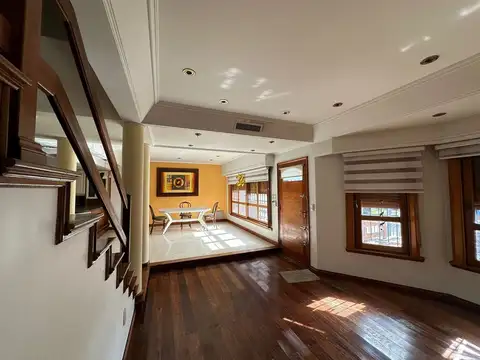 Casa en Venta en Bernal Oeste, USD 259.000