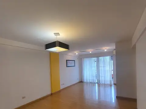 Quirno Costa 1200