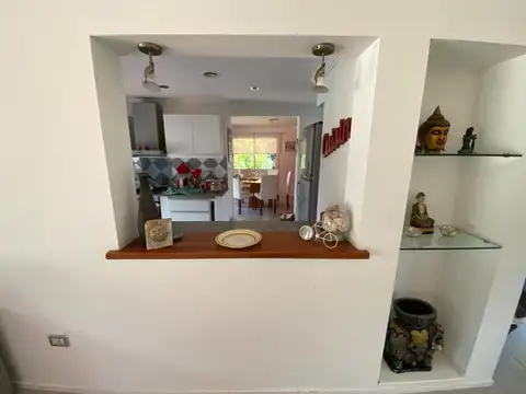 Casa en Alquiler Temporal con 2 cocheras