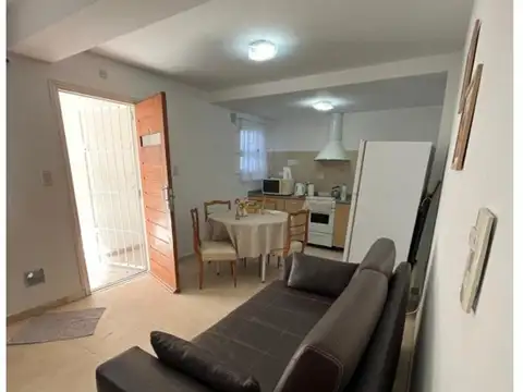 Venta Ph con patio La Perla  Berutti 3746