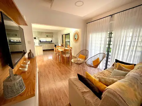 Vta de Casa 3 amb, pileta, parrilla y Jardín