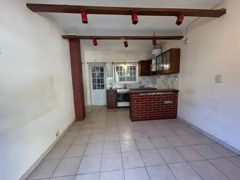 Depto Tipo Casa en Venta 41 años