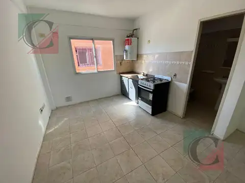 Departamento en Alquiler en Lanus Este, $ 430.000