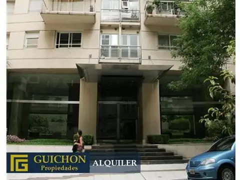 EXCELENTE 2 AMBIENTES AMOBLADO CON AMENITIES Y COCHERA.