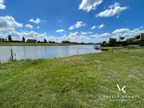 Terreno en Venta 45  mts Fondo