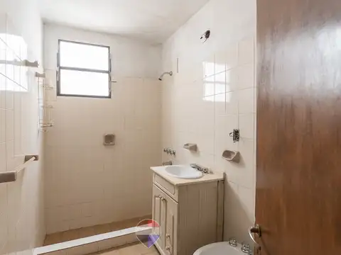 VENTA CASA 3 DORMITORIOS QUINCHO Y PILETA
